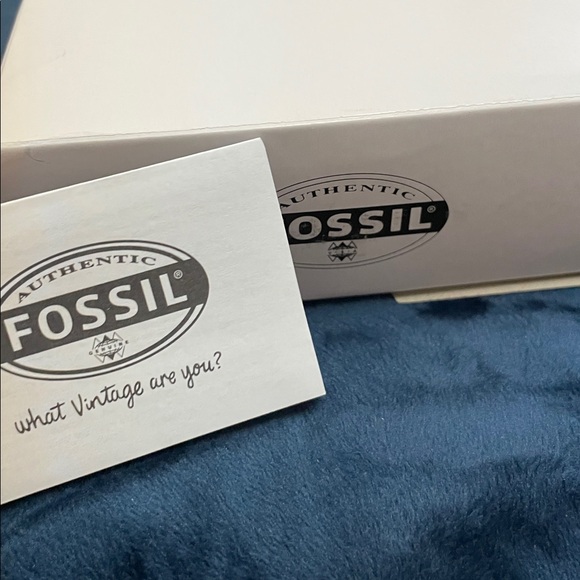 NWT Fossil Necklace - Picture 2 of 7